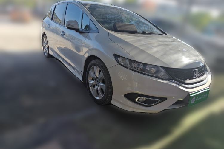Used Honda Jade 2016 1.8L Automatic Comfort Elite Version 5 Seats Front Right 45 Deg