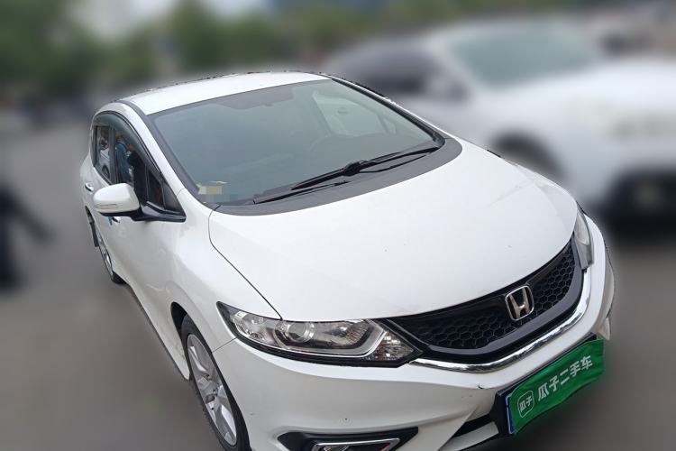 Used Honda Jade 2016 1.8L Automatic Comfort Version 5 Seats Front Right 45 Deg