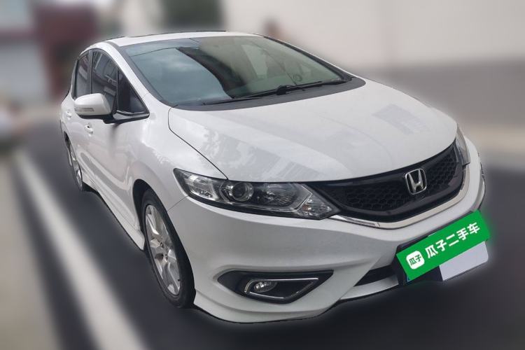 Used Honda Jade 2016 1.8L Automatic Comfort Elite Version 5 Seats Front Right 45 Deg