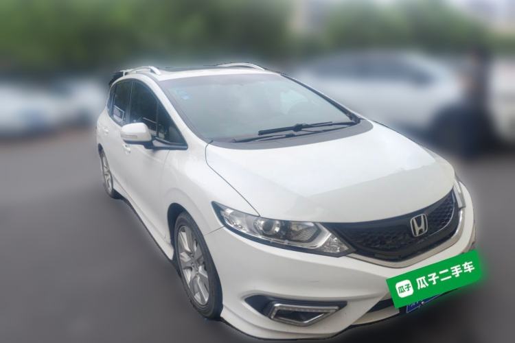 Used Honda Jade 2016 1.8L Automatic Comfort Elite Version 5 Seats Front Right 45 Deg