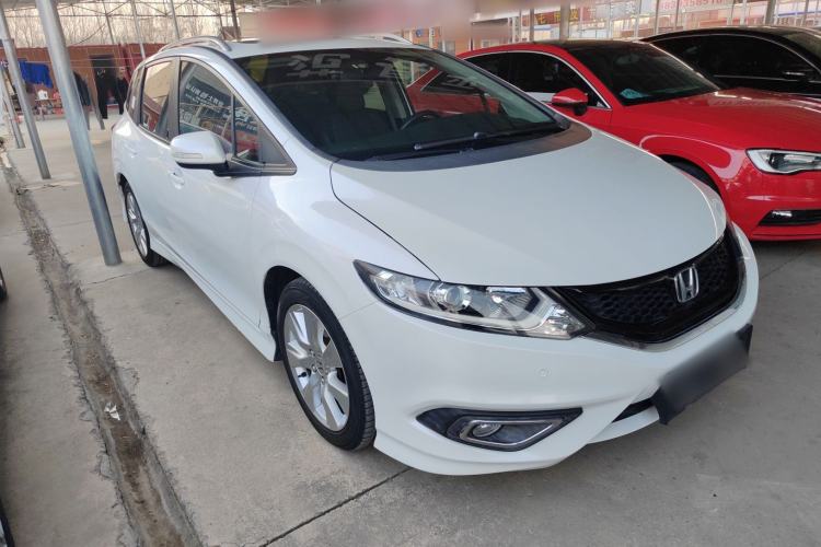 Used Honda Jade 2016 1.8L Automatic Comfort Elite Version 5 Seats Front Right 45 Deg