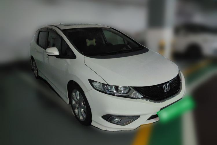 Used Honda Jade 2016 1.8L Automatic Comfort Elite Version 5 Seats Front Right 45 Deg