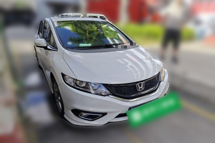 Used Honda Jade 2016 1.8L Automatic Comfort Elite Version 5 Seats Front Right 45 Deg