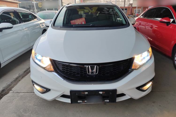 Used Honda Jade 2016 1.8L Automatic Comfort Elite Version 5 Seats Front