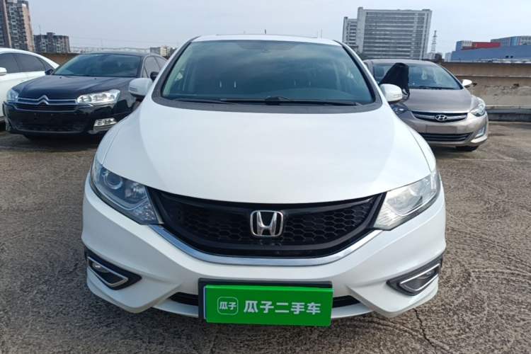 Used Honda Jade 2016 1.8L Automatic Comfort Elite Version 5 Seats Front