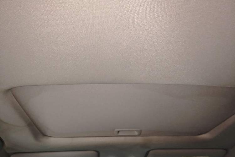 Used Honda Jade 2016 1.8L Automatic Comfort Elite Version 5 Seats Headliner