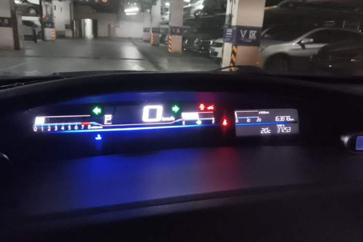 Used Honda Jade 2016 1.8L Automatic Comfort Elite Version 5 Seats Instrument Cluster