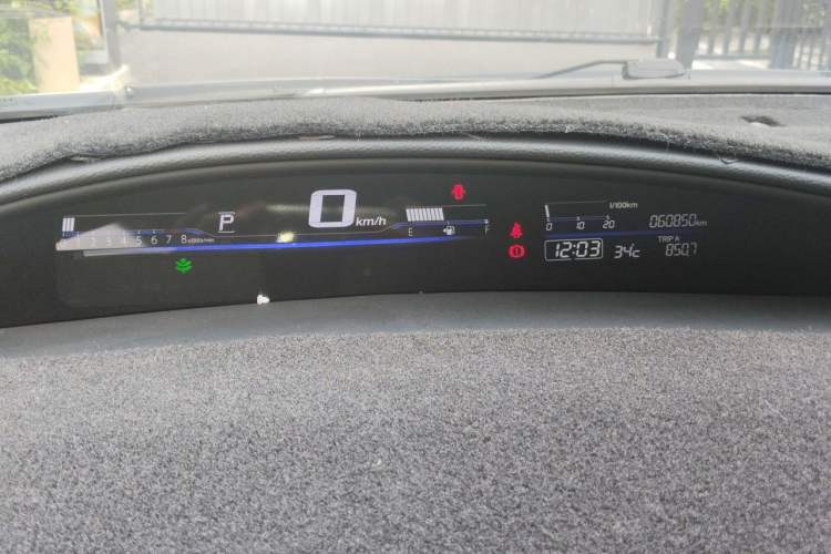 Used Honda Jade 2016 1.8L Automatic Comfort Elite Version 5 Seats Instrument Cluster