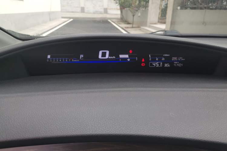 Used Honda Jade 2016 1.8L Automatic Comfort Elite Version 5 Seats Instrument Cluster