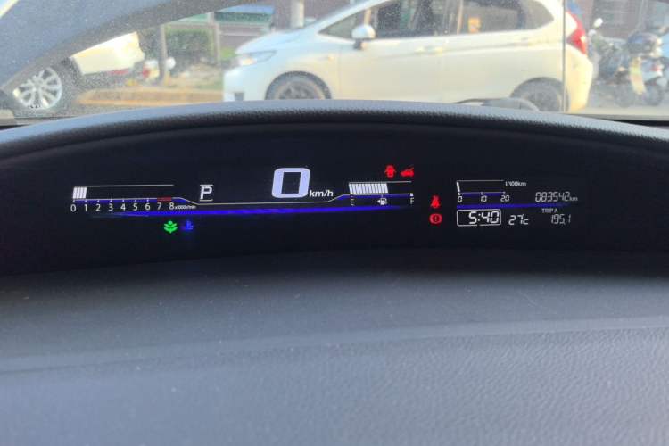 Used Honda Jade 2016 1.8L Automatic Comfort Elite Version 5 Seats Instrument Cluster