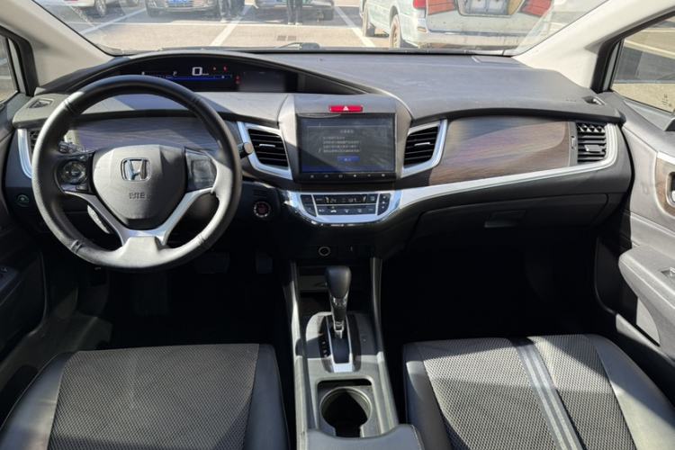 Used Honda Jade 2016 1.8L Automatic Comfort Elite Version 5 Seats Interior 1