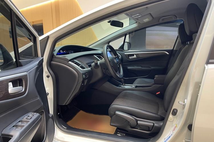 Used Honda Jade 2016 1.8L Automatic Comfort Version 5 Seats Interior 1