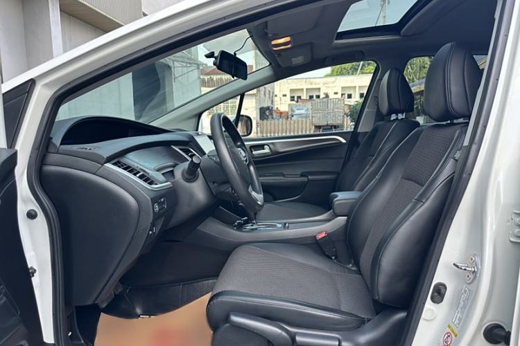 Used Honda Jade 2016 1.8L Automatic Comfort Elite Version 5 Seats Interior 1