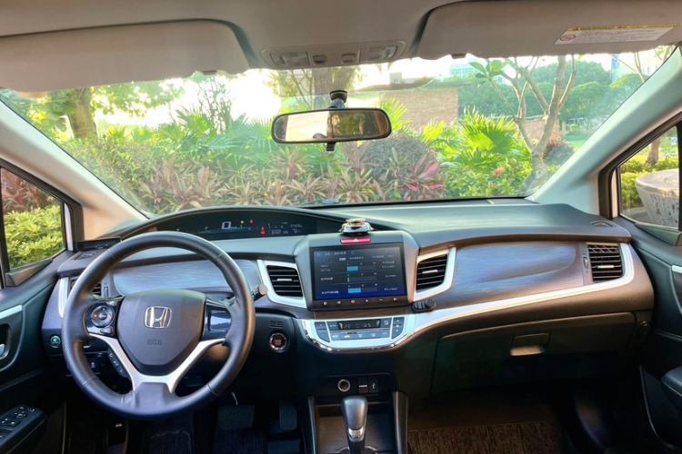Used Honda Jade 2016 1.8L Automatic Comfort Elite Version 5 Seats Interior 1