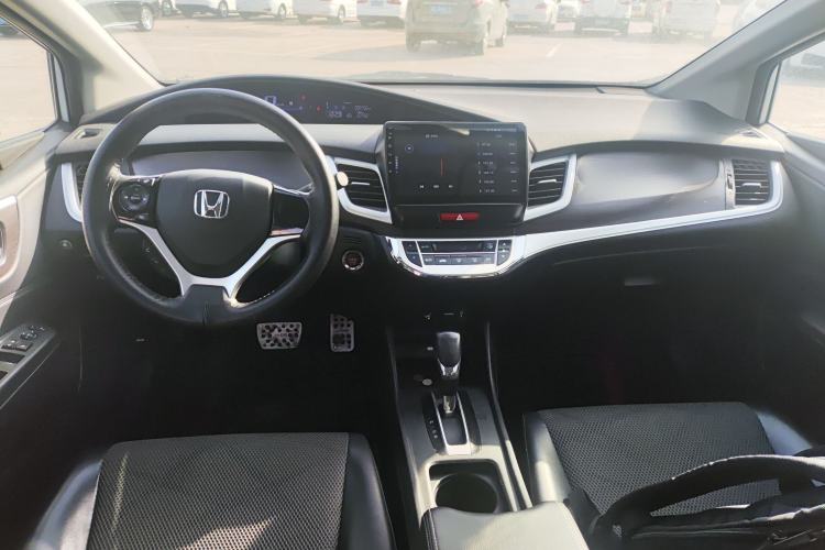 Used Honda Jade 2016 1.8L Automatic Comfort Elite Version 5 Seats Interior 2