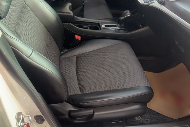 Used Honda Jade 2016 1.8L Automatic Comfort Elite Version 5 Seats Interior 3