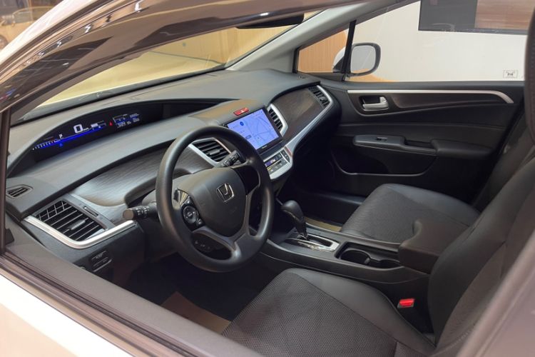 Used Honda Jade 2016 1.8L Automatic Comfort Version 5 Seats Interior 5