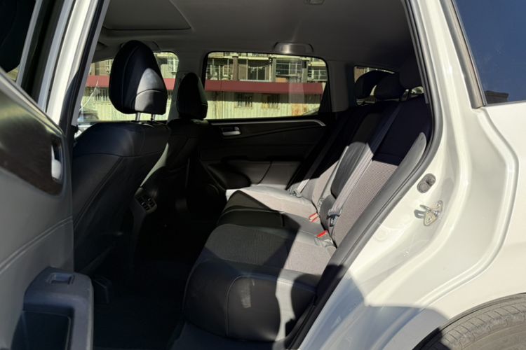 Used Honda Jade 2016 1.8L Automatic Comfort Elite Version 5 Seats Interior 8