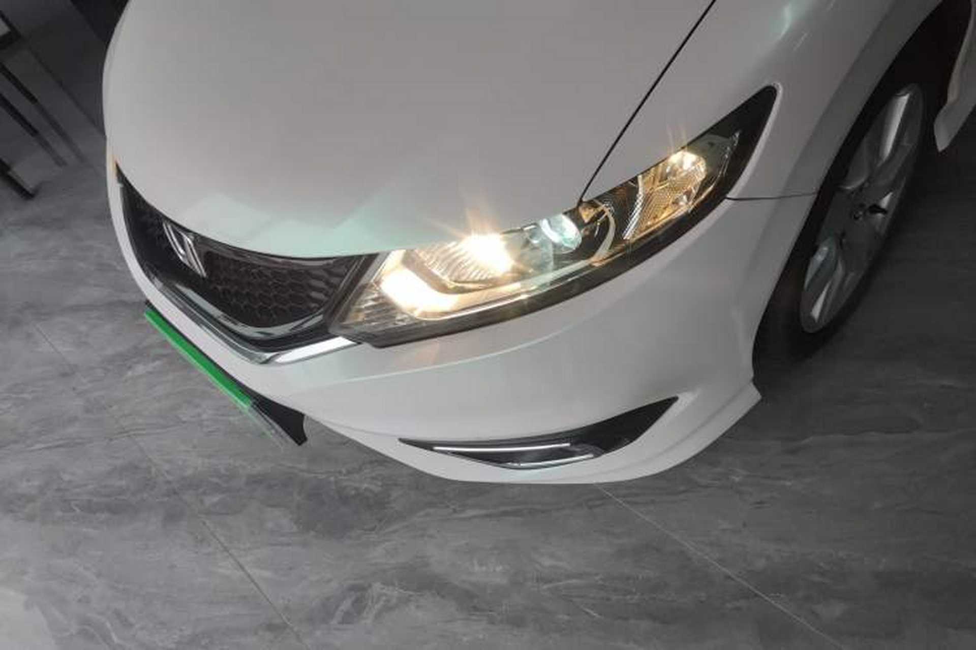 Used Honda Jade 2016 1.8L Automatic Comfort Elite Version 5 Seats Left Front Headlight