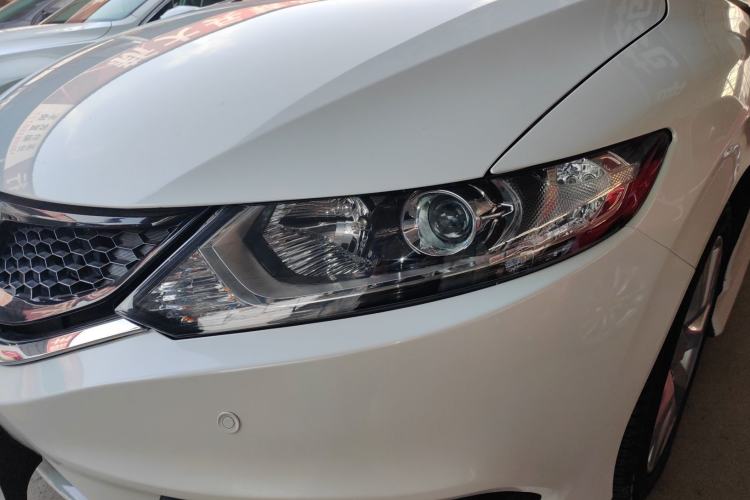 Used Honda Jade 2016 1.8L Automatic Comfort Elite Version 5 Seats Left Front Headlight