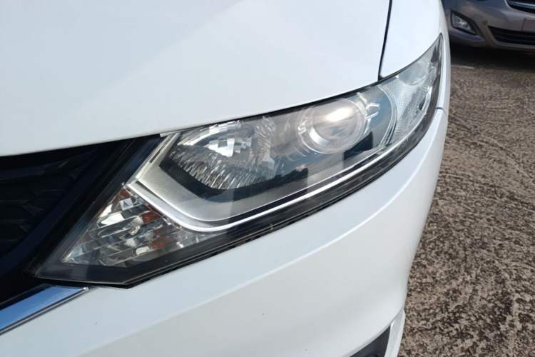 Used Honda Jade 2016 1.8L Automatic Comfort Elite Version 5 Seats Left Front Headlight