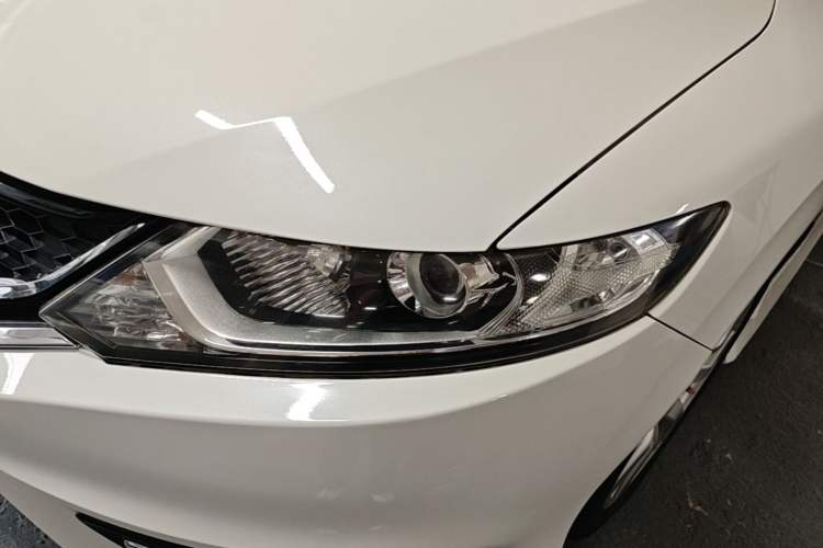 Used Honda Jade 2016 1.8L Automatic Comfort Elite Version 5 Seats Left Front Headlight