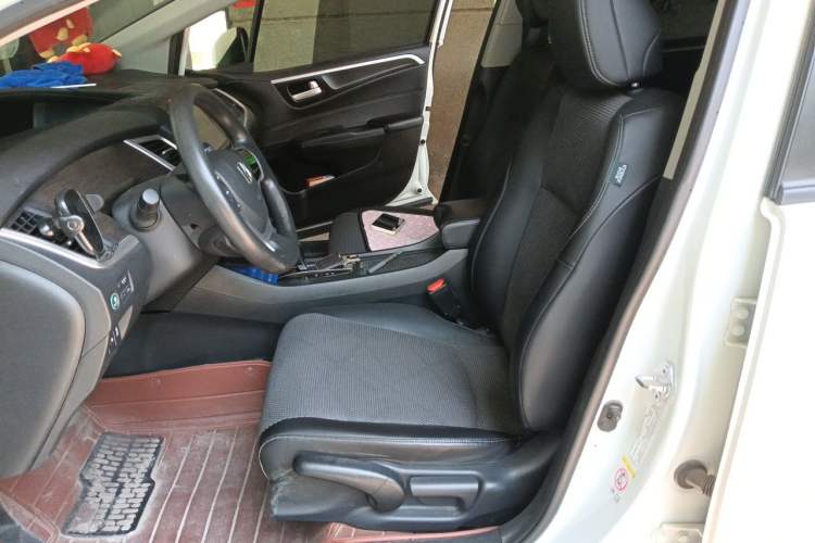 Used Honda Jade 2016 1.8L Automatic Comfort Elite Version 5 Seats Left Front Seat