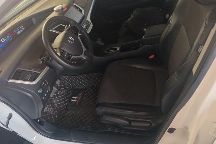 Used Honda Jade 2016 1.8L Automatic Comfort Elite Version 5 Seats Left Front Seat