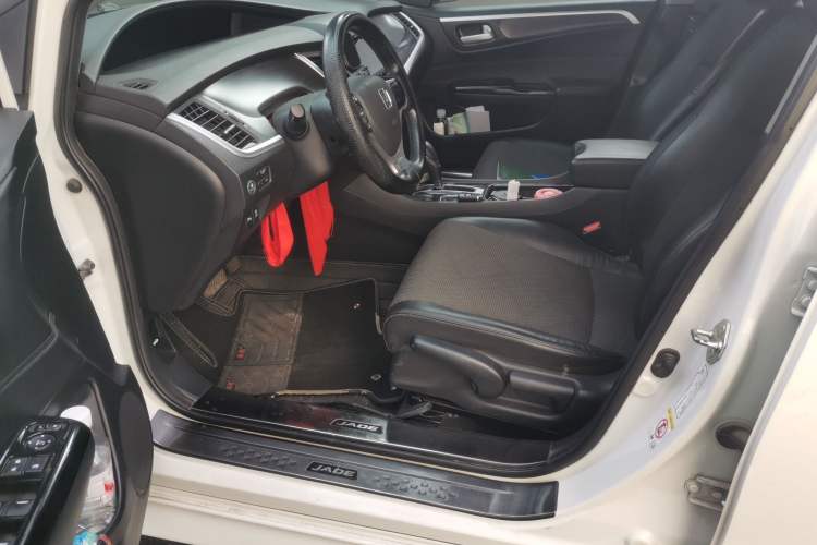 Used Honda Jade 2016 1.8L Automatic Comfort Elite Version 5 Seats Left Front Seat