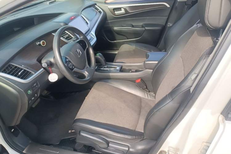 Used Honda Jade 2016 1.8L Automatic Comfort Elite Version 5 Seats Left Front Seat