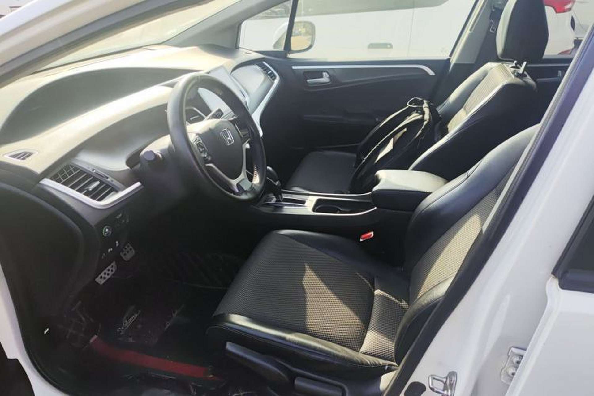 Used Honda Jade 2016 1.8L Automatic Comfort Elite Version 5 Seats Left Front Seat