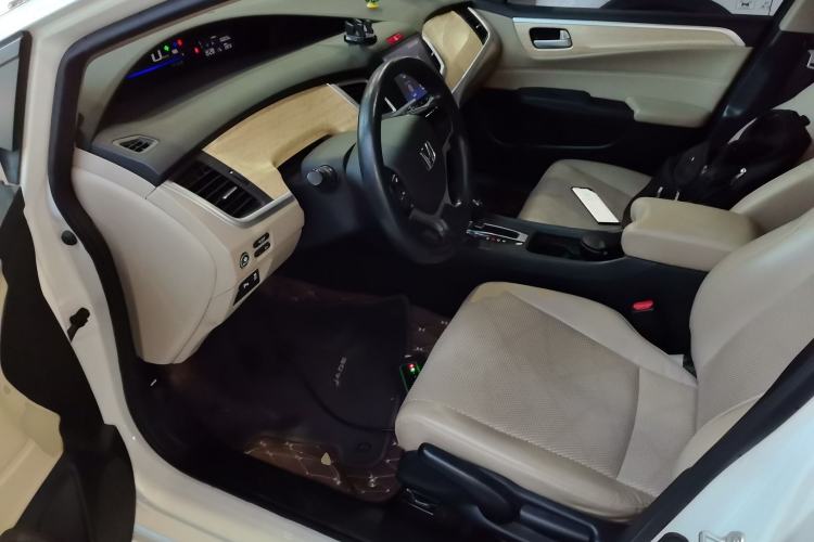 Used Honda Jade 2016 1.8L Automatic Comfort Elite Version 5 Seats Left Front Seat