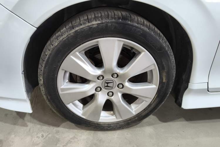 Used Honda Jade 2016 1.8L Automatic Comfort Elite Version 5 Seats Left Front Wheel Hub