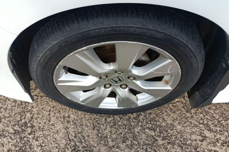 Used Honda Jade 2016 1.8L Automatic Comfort Elite Version 5 Seats Left Front Wheel Hub