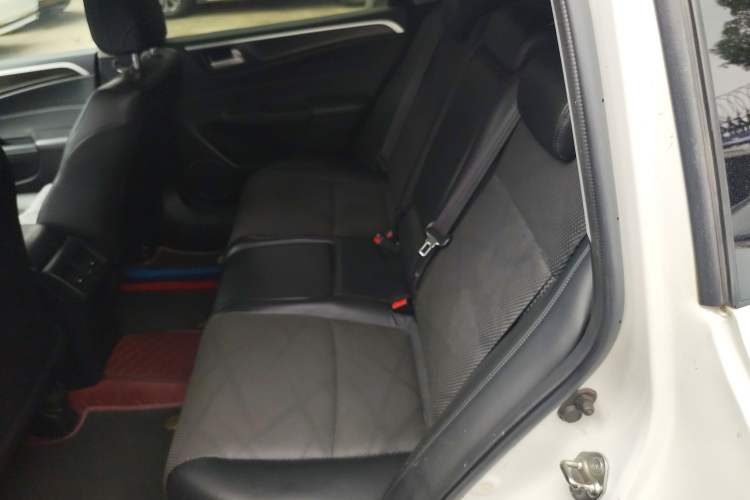 Used Honda Jade 2016 1.8L Automatic Comfort Elite Version 5 Seats Left Rear Seat
