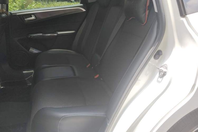 Used Honda Jade 2016 1.8L Automatic Comfort Elite Version 5 Seats Left Rear Seat