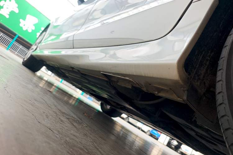 Used Honda Jade 2016 1.8L Automatic Comfort Version 5 Seats Left Side Sill