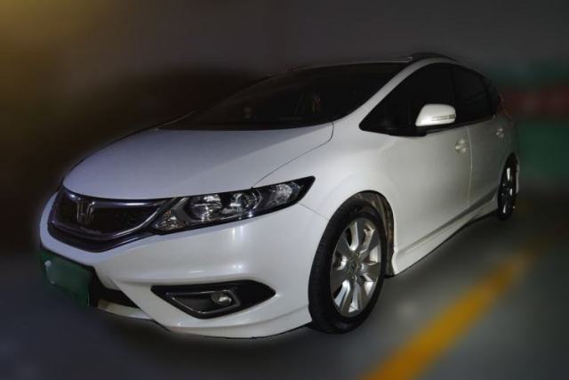 Honda Jade 2016 1.8L Automatic Comfort Elite Version 5 Seats usado
