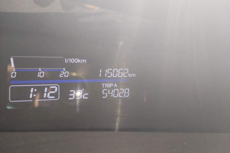 Used Honda Jade 2016 1.8L Automatic Comfort Elite Version 5 Seats Odometer Close Up