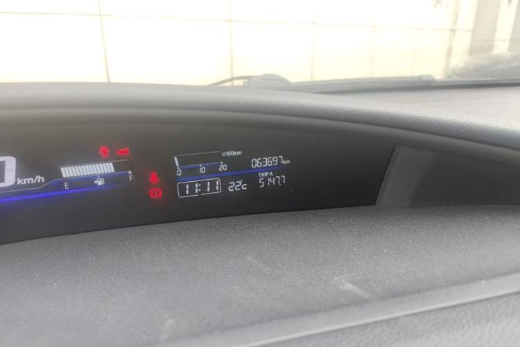 Used Honda Jade 2016 1.8L Automatic Comfort Elite Version 5 Seats Odometer Close Up