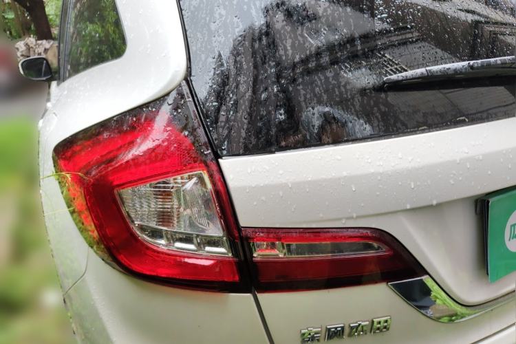 Used Honda Jade 2016 1.8L Automatic Comfort Elite Version 5 Seats Rear Left 45 Deg