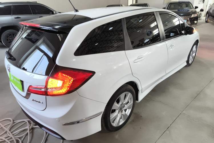 Used Honda Jade 2016 1.8L Automatic Comfort Elite Version 5 Seats Rear Right 45 Deg