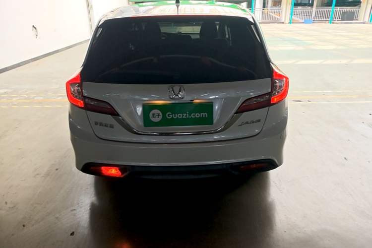 Used Honda Jade 2016 1.8L Automatic Comfort Version 5 Seats Rear