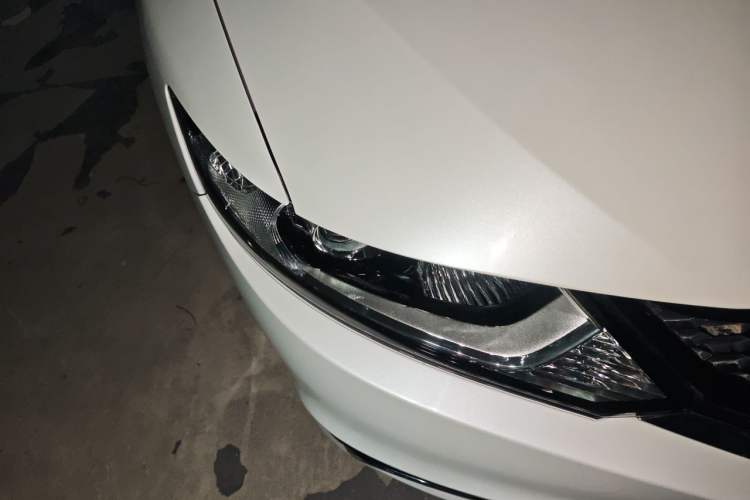 Used Honda Jade 2016 1.8L CVT Luxury Edition 5-seater Right Front Headlight