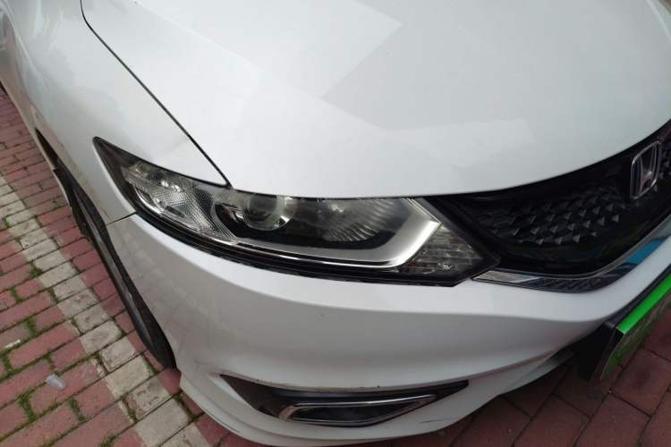 Used Honda Jade 2016 1.8L Automatic Comfort Elite Version 5 Seats Right Front Headlight