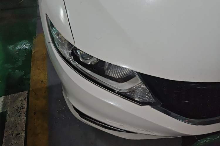 Used Honda Jade 2016 1.8L CVT Luxury Edition 5-seater Right Front Headlight