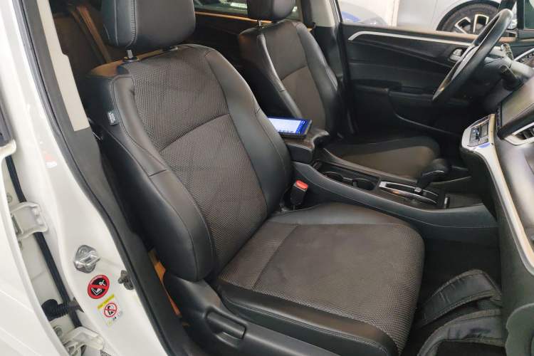 Used Honda Jade 2016 1.8L Automatic Comfort Elite Version 5 Seats Right Front Seat
