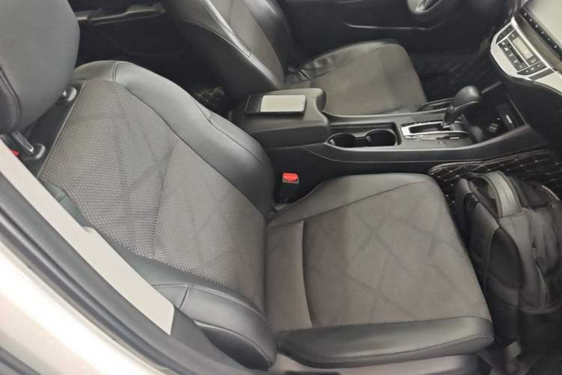 Used Honda Jade 2016 1.8L Automatic Comfort Elite Version 5 Seats Right Front Seat