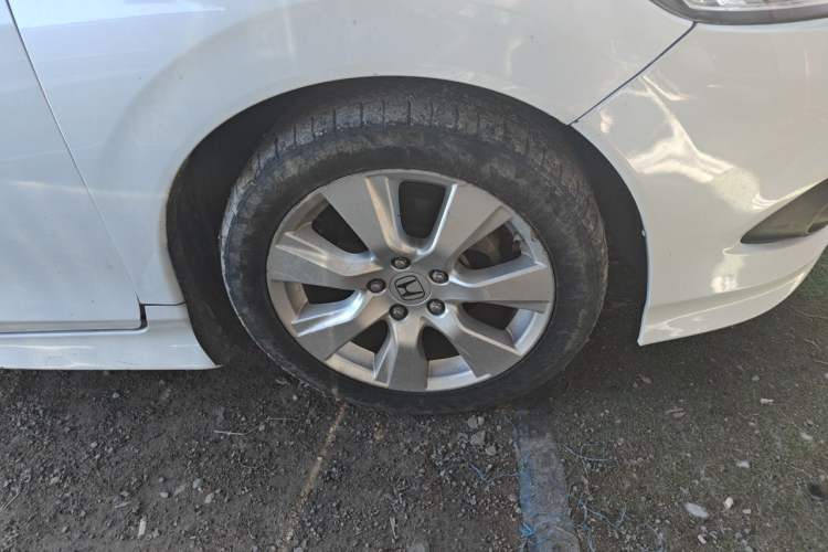 Used Honda Jade 2016 1.8L Automatic Comfort Elite Version 5 Seats Right Front Wheel Hub