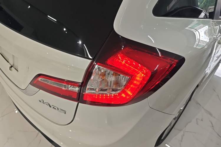Used Honda Jade 2016 1.8L Automatic Comfort Elite Version 5 Seats Right Rear Taillight